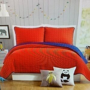 Urban Playground Reversible Quilt Set